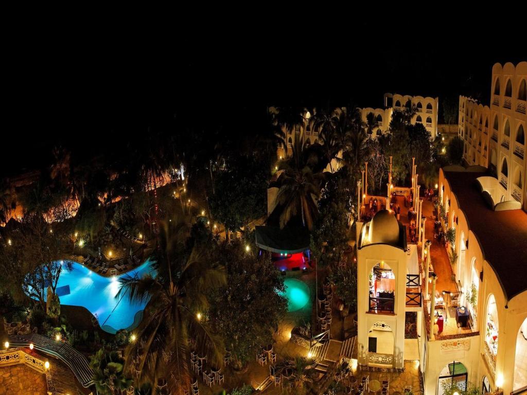 Kaskazi Beach Resort Diani Beach Exterior photo