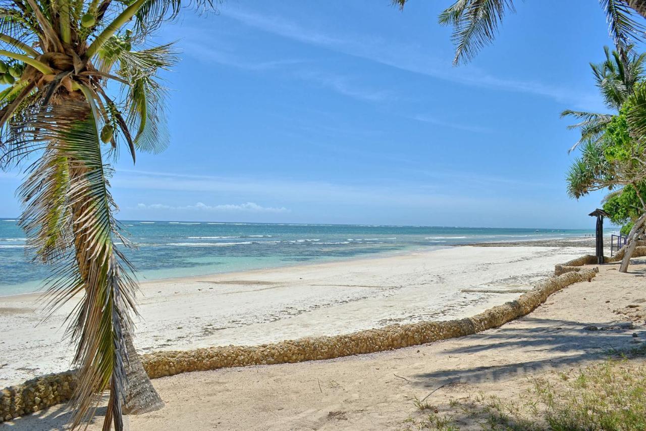 Kaskazi Beach Resort Diani Beach Exterior photo