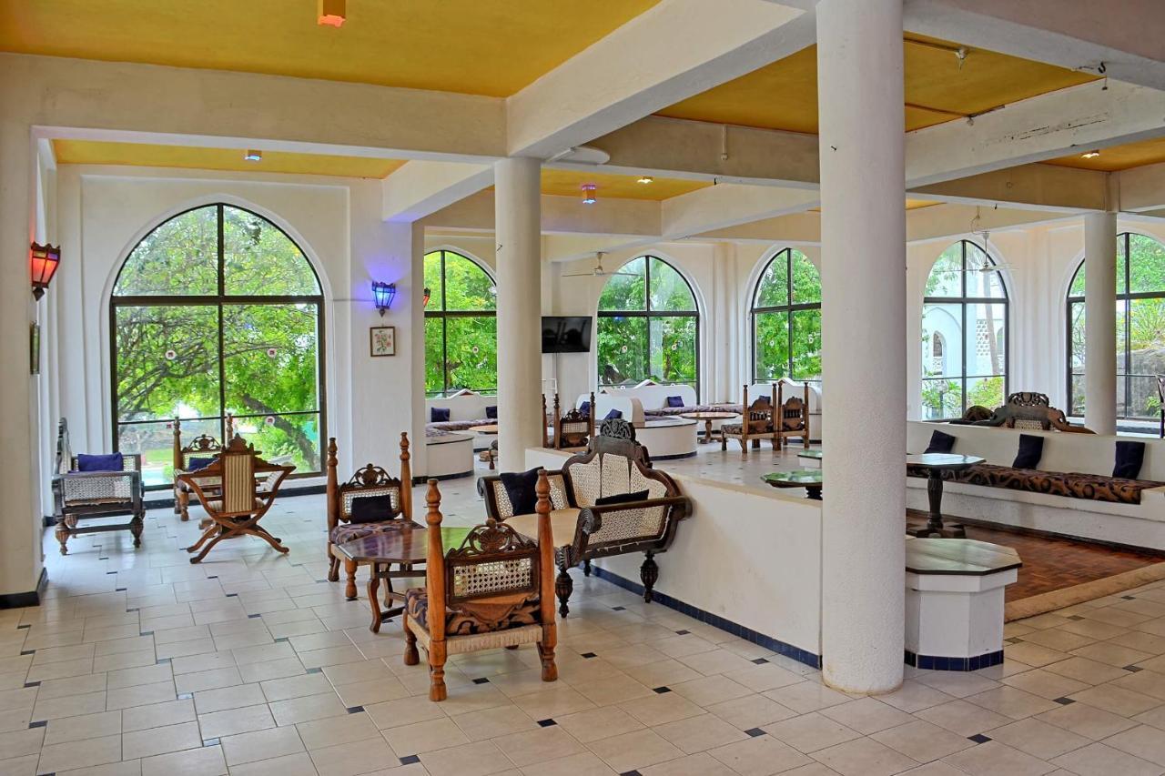 Kaskazi Beach Resort Diani Beach Exterior photo