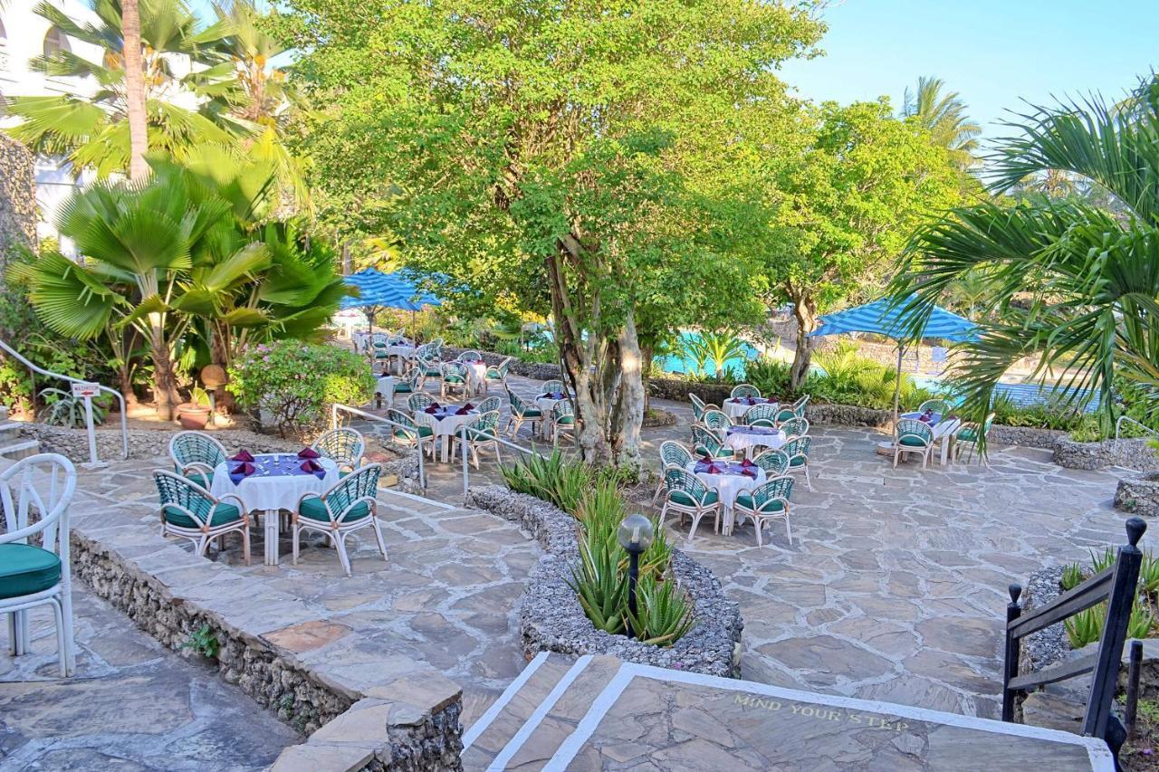 Kaskazi Beach Resort Diani Beach Exterior photo